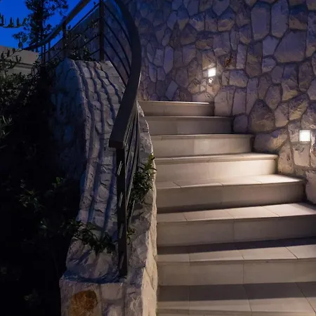 Luxury Maris 5* Villa