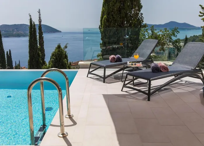 빌라 Luxury Maris 5* *