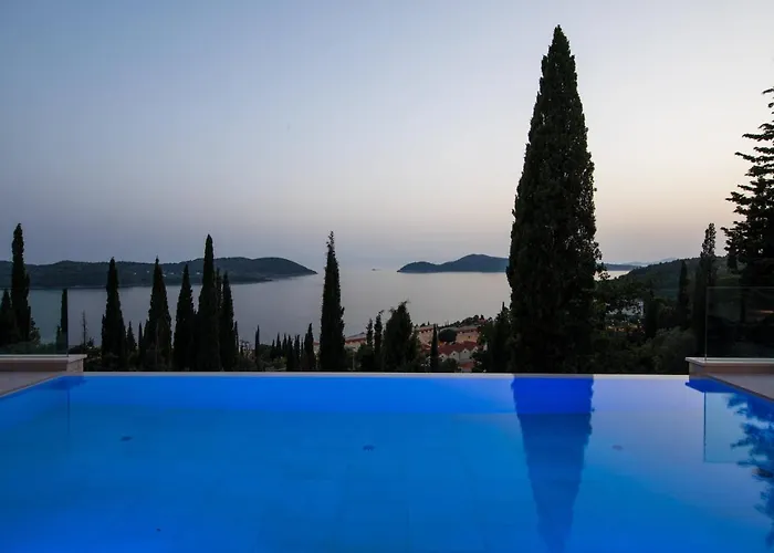 Luxury Maris 5* Villa