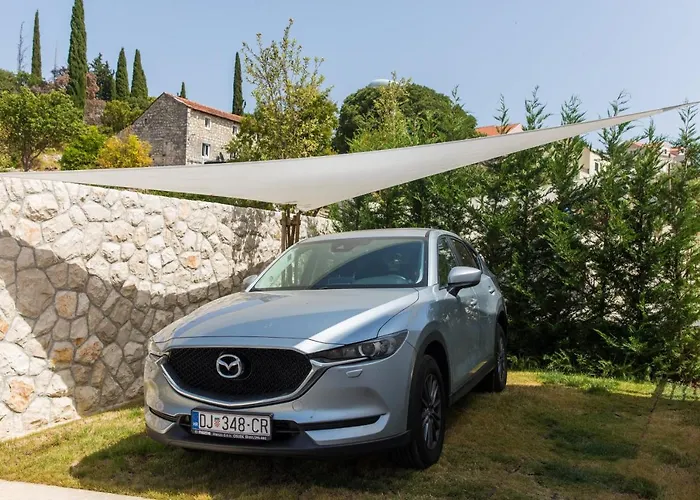 Luxury Maris 5* Villa *